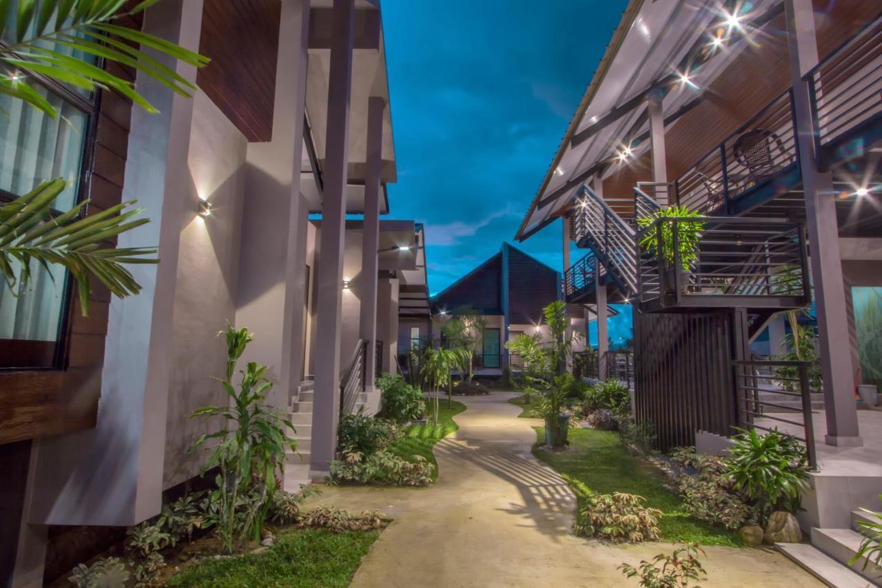 Villa Paddy Padang Mat Sirat Exteriör bild