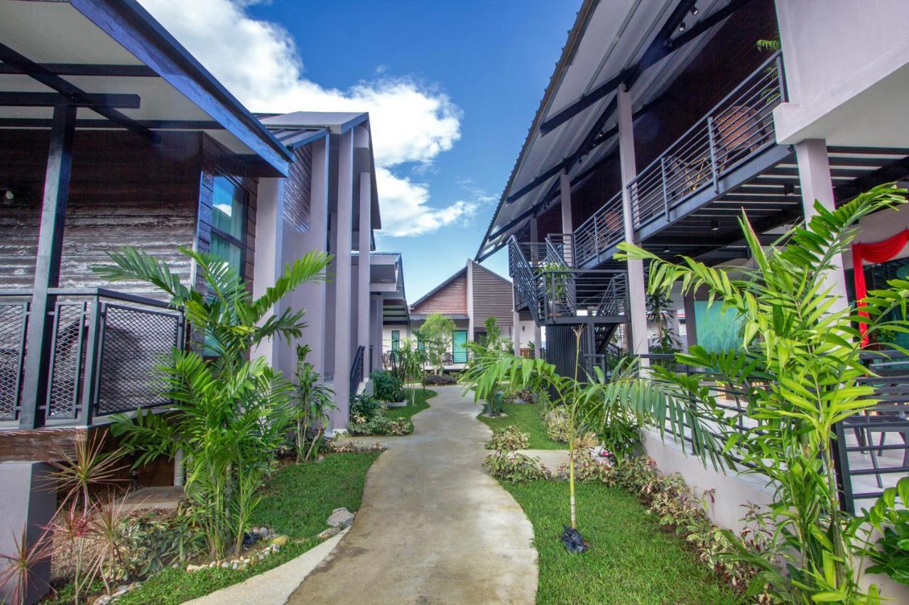 Villa Paddy Padang Mat Sirat Exteriör bild